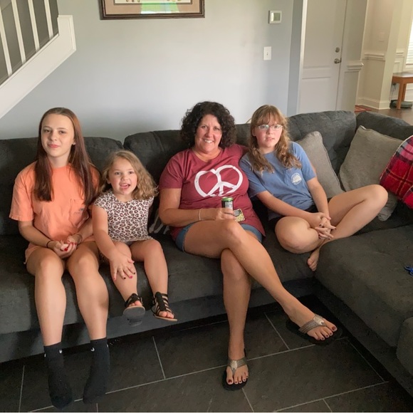 I'm originally from New England! Born in Conn. Lived in RI then Fl now NC - Picture 6 of 16